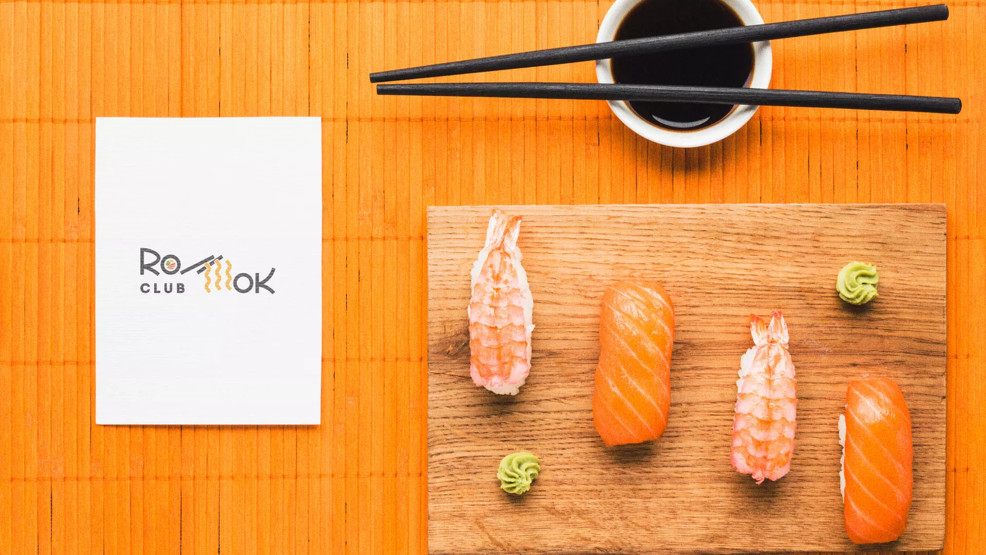 Создание логотипа суши-бара «Roll Wok Club» в Вуктыле